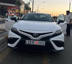 تۆیۆتا کامری